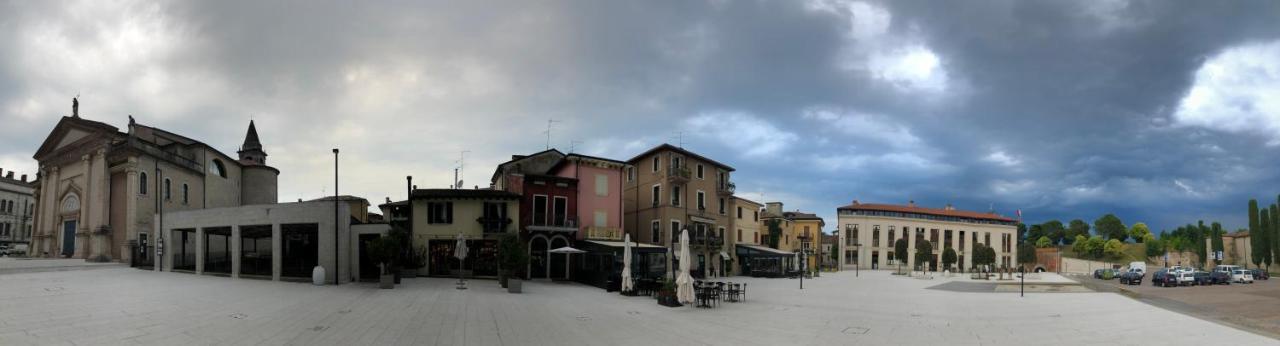 Casa Porto Vecchio Hotell Peschiera del Garda Exteriör bild