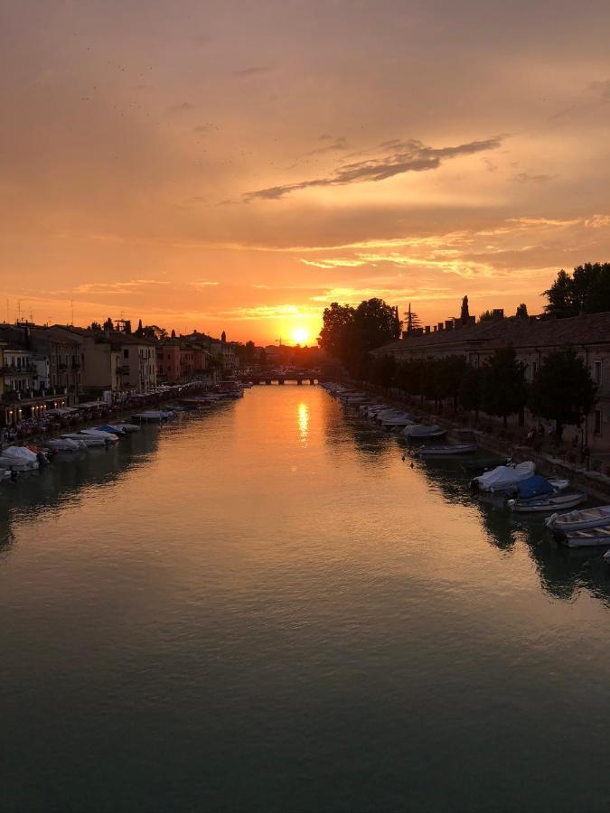 Casa Porto Vecchio Hotell Peschiera del Garda Exteriör bild